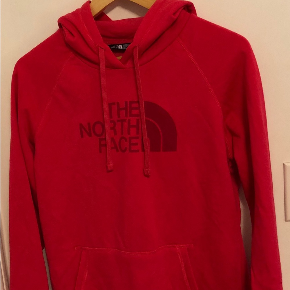 💥NEW IN CLOSET💥 The North Face Hoodie